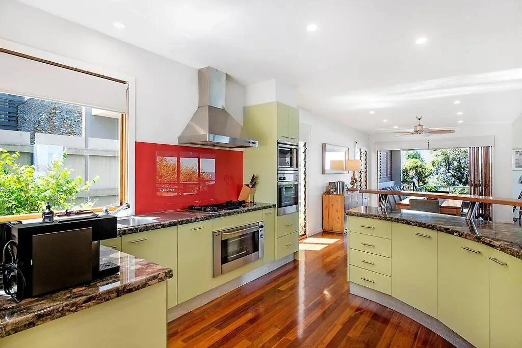 Stunning 5-Bedroom Oceanview Retreat In Tugun Gold Coast Holiday home