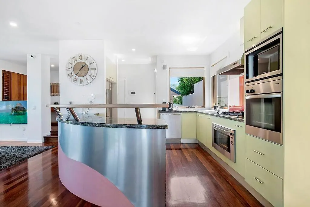 Holiday home Stunning 5-Bedroom Oceanview Retreat In Tugun Gold Coast