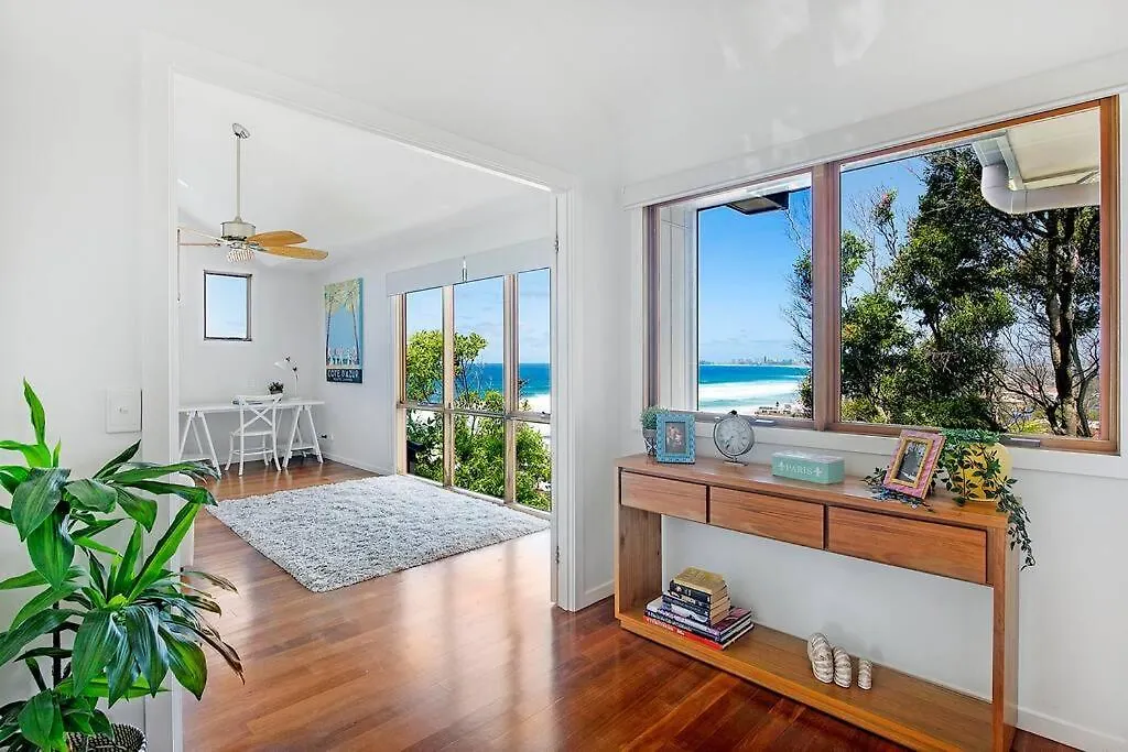 Stunning 5-Bedroom Oceanview Retreat In Tugun Gold Coast